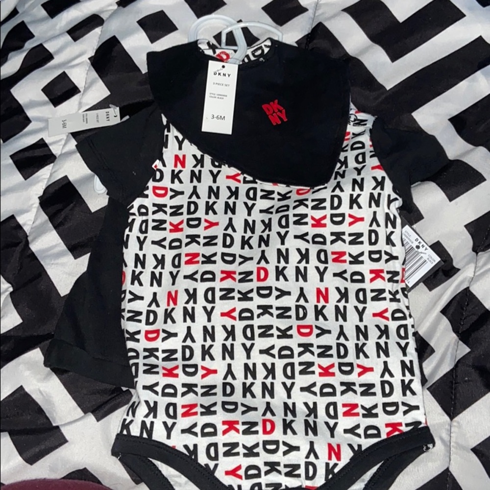 Boys Dkny short set